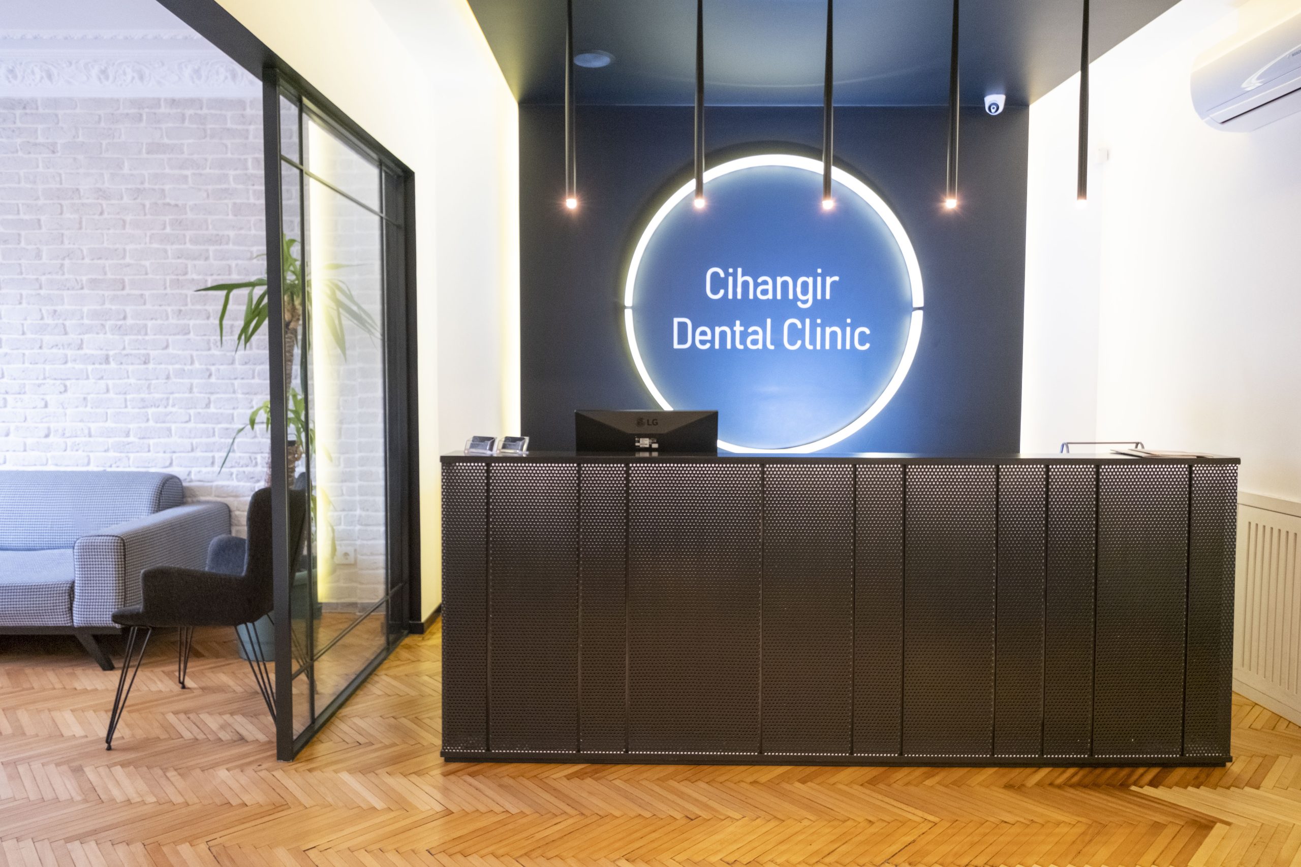 Cihangir Dental Clinic - Clinic View 3